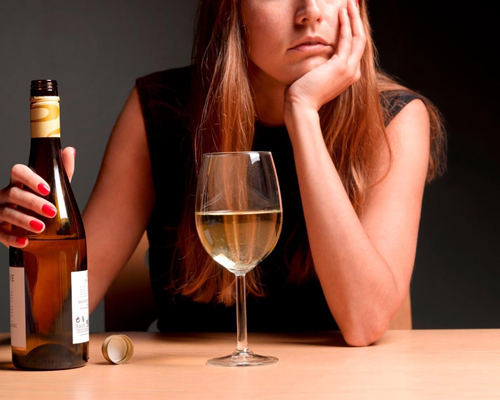 Анонимное лечение женского алкоголизма в Велиже